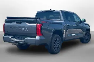 Toyota Tundra 2023 4x4 SR5 4dr CrewMax Cab Pickup SB