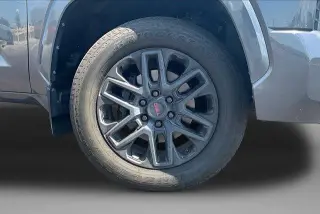 Toyota Tundra 2023 4x4 SR5 4dr CrewMax Cab Pickup SB