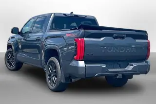 Toyota Tundra 2023 4x4 SR5 4dr CrewMax Cab Pickup SB