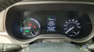 Toyota Sienna 2024 XLE 8-Pasajeros 4p Mini-Van