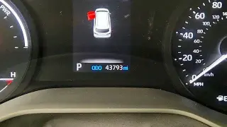 Toyota Sienna 2024 XLE 8-Pasajeros 4p Mini-Van