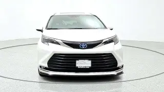 Toyota Sienna 2024 XLE 8-Pasajeros 4p Mini-Van