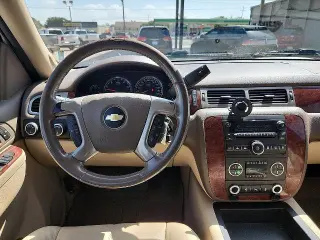 Chevrolet Suburban 2013 4x4 LT 4p SUV