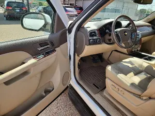 Chevrolet Suburban 2013 4x4 LT 4p SUV