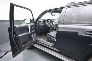 Toyota 4Runner 2019 4x2 SR5 4dr SUV