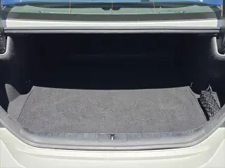 Génesis G70 2025 2.5T Estándar 4dr Sedan