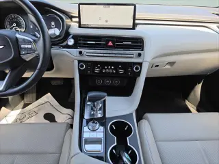 Génesis G70 2025 2.5T Estándar 4dr Sedan