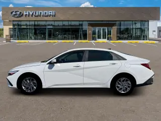 Hundai ELANTRA Híbrido 2026 Azul 4dr Sedan