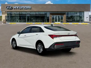 Hundai ELANTRA Híbrido 2026 Azul 4dr Sedan