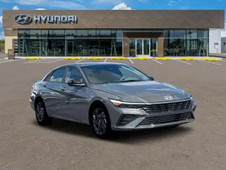 Hyundai ELANTRA 2026 SEL Sport 4dr Sedán