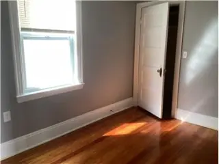 Propiedad en alquiler con 4 habitaciones y 1.5 baños en Brighton