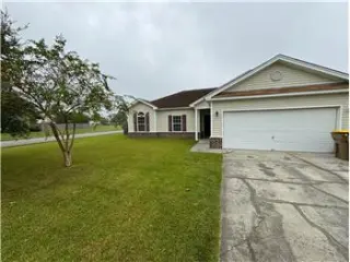 Rental property with 3 bedroom and 2 bathroom in Richmond Hill