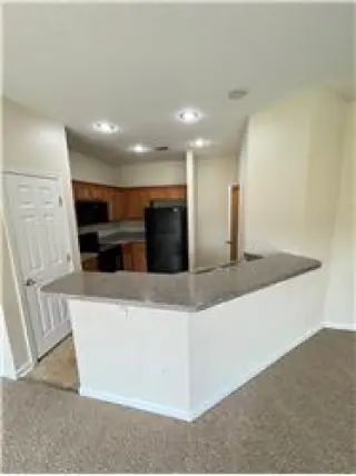 Rental property with 3 bedroom and 2 bathroom in Richmond Hill