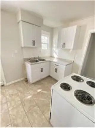 Rental property with 2 bedroom and 1 bathroom in Savannah