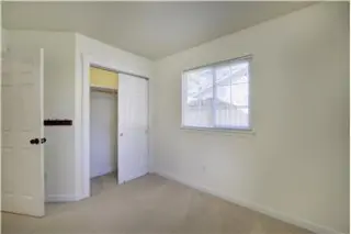 Rental property with 3 bedroom and 2 bathroom in Seattle