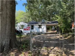 Rental property with 3 bedroom and 1.5 bathroom in Atlanta