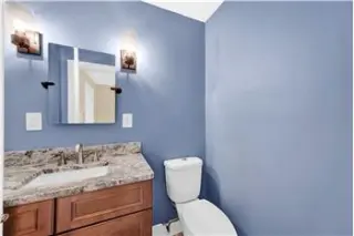 Rental property with 2 bedroom and 1.5 bathroom in Akron
