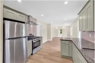 Rental property with 2 bedroom and 1.5 bathroom in Akron
