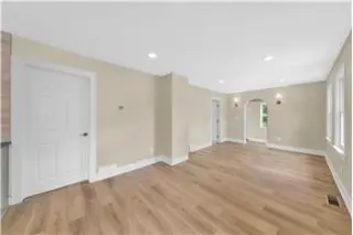 Rental property with 2 bedroom and 1.5 bathroom in Akron