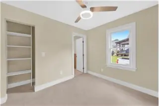 Rental property with 2 bedroom and 1.5 bathroom in Akron