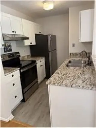 Rental property with 2 bedroom and 2 bathroom in Southgate