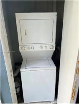 Rental property with 2 bedroom and 2 bathroom in Miramar
