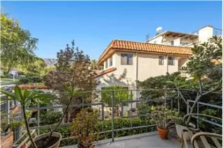 Rental property with 2 bedroom and 1 bathroom in Burbank
