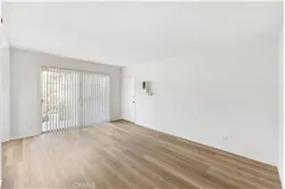 Rental property with 2 bedroom and 1 bathroom in Burbank