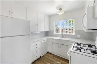 Rental property with 2 bedroom and 1 bathroom in Burbank