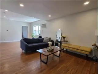 Rental property with 3 bedroom and 1 bathroom in Bayonne