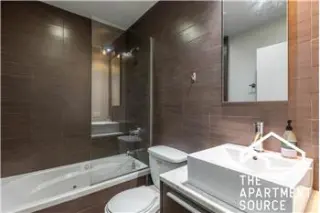Rental property with 3 bedroom and 2 bathroom in Chicago