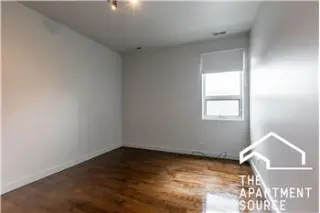 Rental property with 3 bedroom and 2 bathroom in Chicago