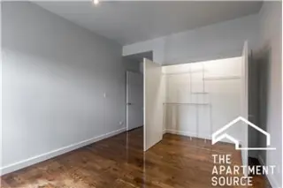 Rental property with 3 bedroom and 2 bathroom in Chicago