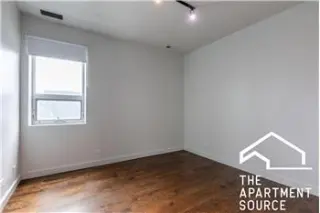 Rental property with 3 bedroom and 2 bathroom in Chicago