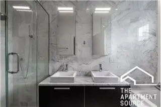 Rental property with 3 bedroom and 2 bathroom in Chicago
