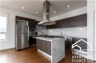 Rental property with 3 bedroom and 2 bathroom in Chicago