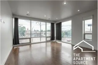 Rental property with 3 bedroom and 2 bathroom in Chicago