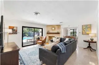 Rental property with 3 bedroom and 2 bathroom in Hollywood