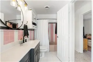 Rental property with 3 bedroom and 2 bathroom in Hollywood