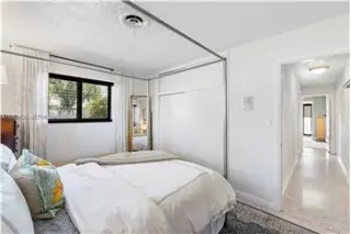 Rental property with 3 bedroom and 2 bathroom in Hollywood