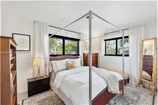 Rental property with 3 bedroom and 2 bathroom in Hollywood