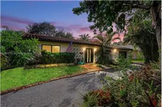 Rental property with 3 bedroom and 2 bathroom in Hollywood