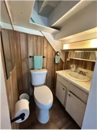 Rental property with 2 bedroom and 1.5 bathroom in Wheeling