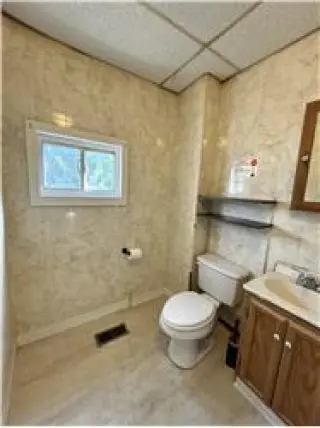 Rental property with 2 bedroom and 1.5 bathroom in Wheeling