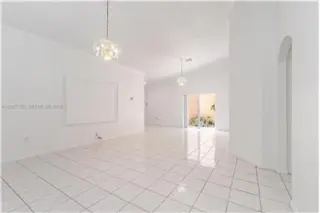 Rental property with 4 bedroom and 2 bathroom in Miami