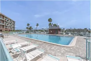 Rental property with 1 bedroom and 1.5 bathroom in Treasure Island