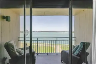 Rental property with 1 bedroom and 1.5 bathroom in Treasure Island