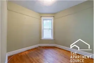 Rental property with 2 bedroom and 1 bathroom in Chicago