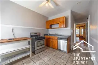 Rental property with 2 bedroom and 1 bathroom in Chicago