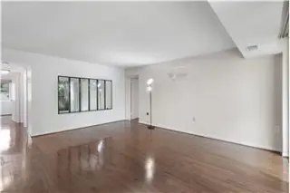 Rental property with 3 bedroom and 2 bathroom in Res